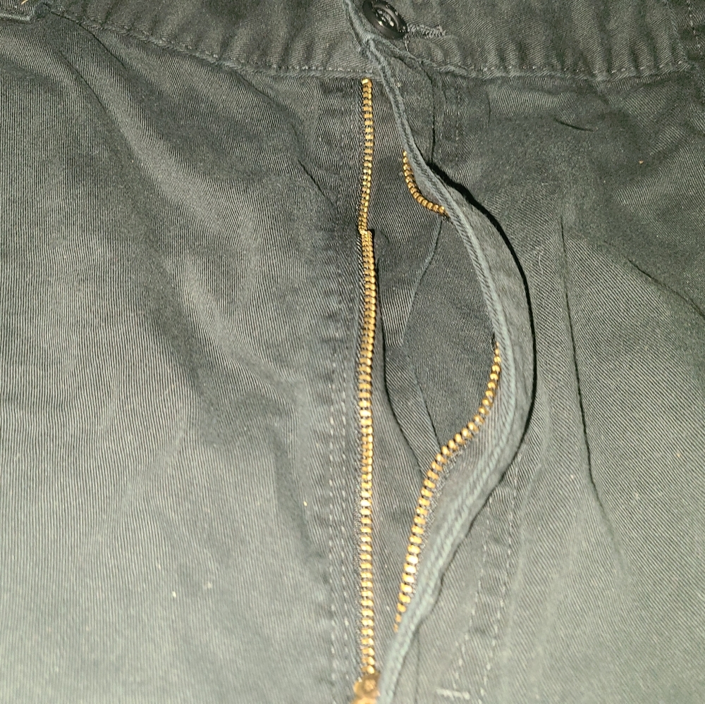 Wrangler Cargo Shorts - Picture 10 of 11